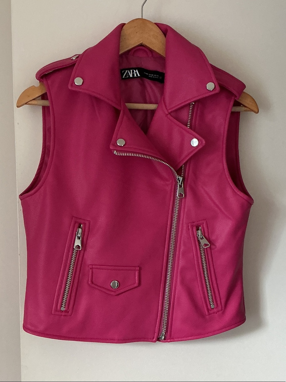 ZARA Fuchsia Faux Leather Sleeveless Biker Jacket